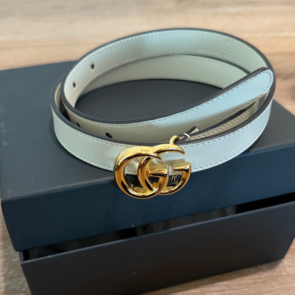 Women's Gucci Ivory Leather Belt with Gold GG Buckle
